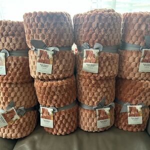 Cozy Textured Throw Blanket in Rich Tan